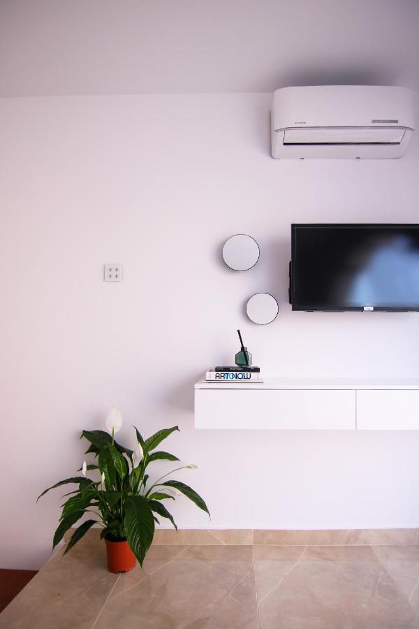 Phaedrus Living: Luxury Maisonette Lighthouse 60 Paphos Luaran gambar